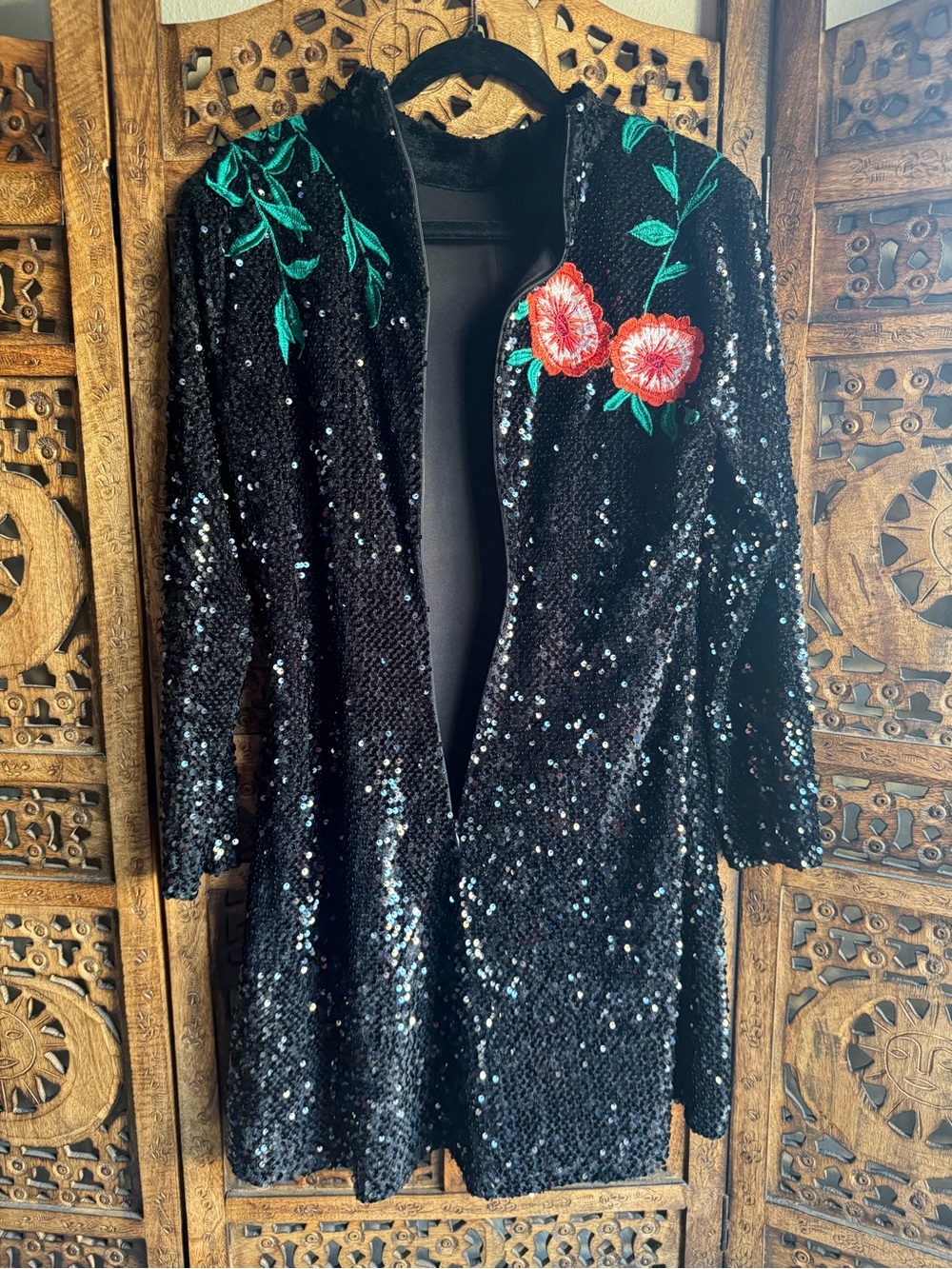 Gianni Bini Black Sequin Floral Embroidered Dress Sz 8 - Picture 6 of 9